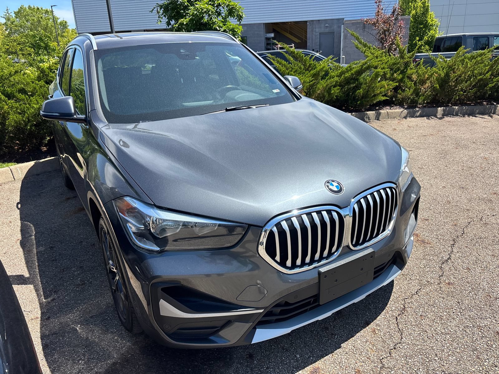 Used 2021 BMW X1 xDrive28i AWD/4WD image 3