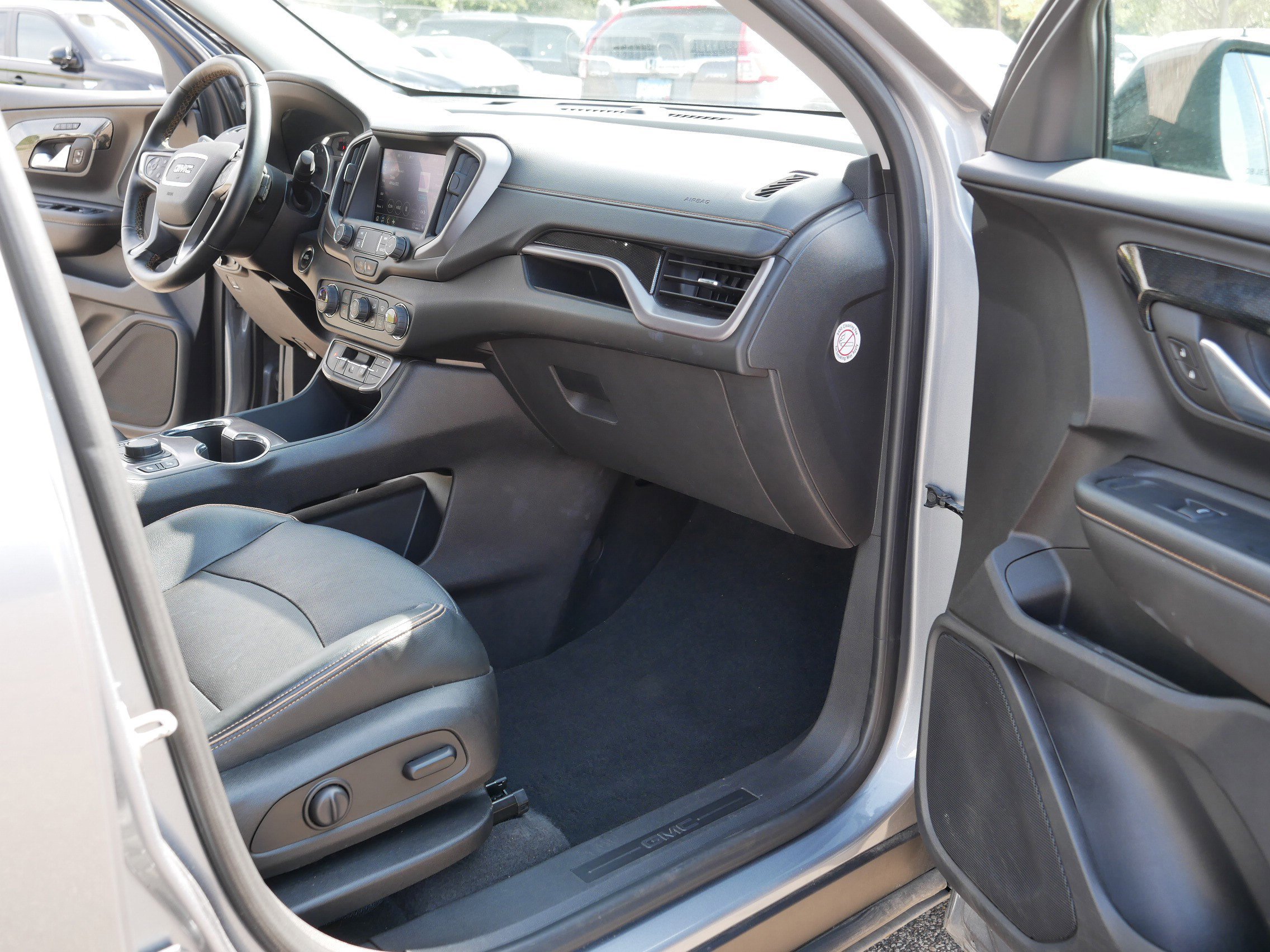 Used 2023 GMC Terrain AT4 image 19