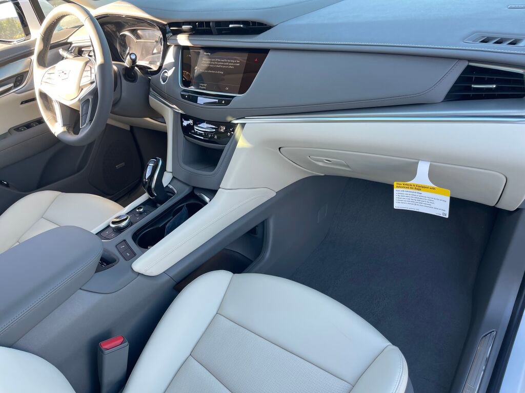 New 2025 Cadillac XT5 Premium Luxury w/ LPO, Floor Liner Package image 15