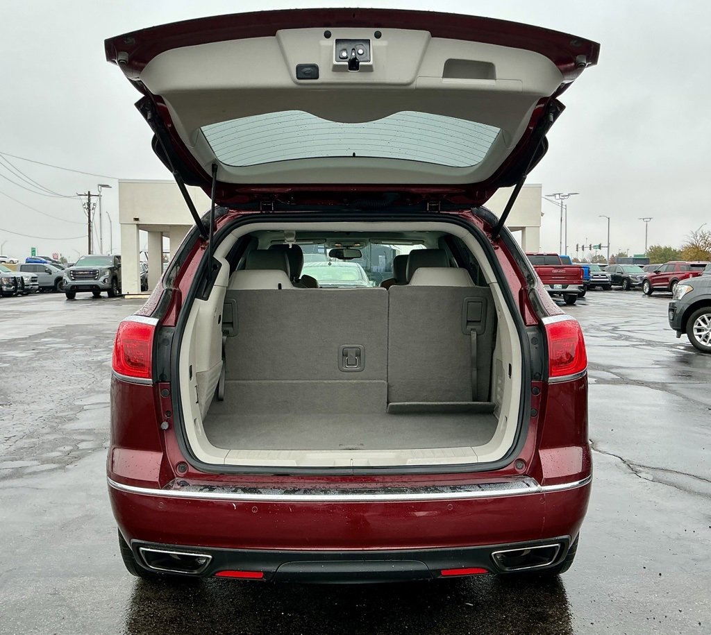 Used 2016 Buick Enclave Leather image 19
