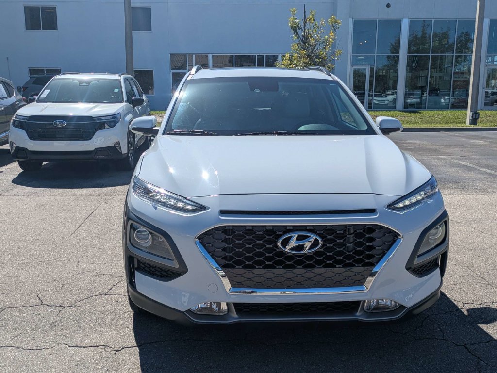 Used 2021 Hyundai Kona Limited FWD image 9