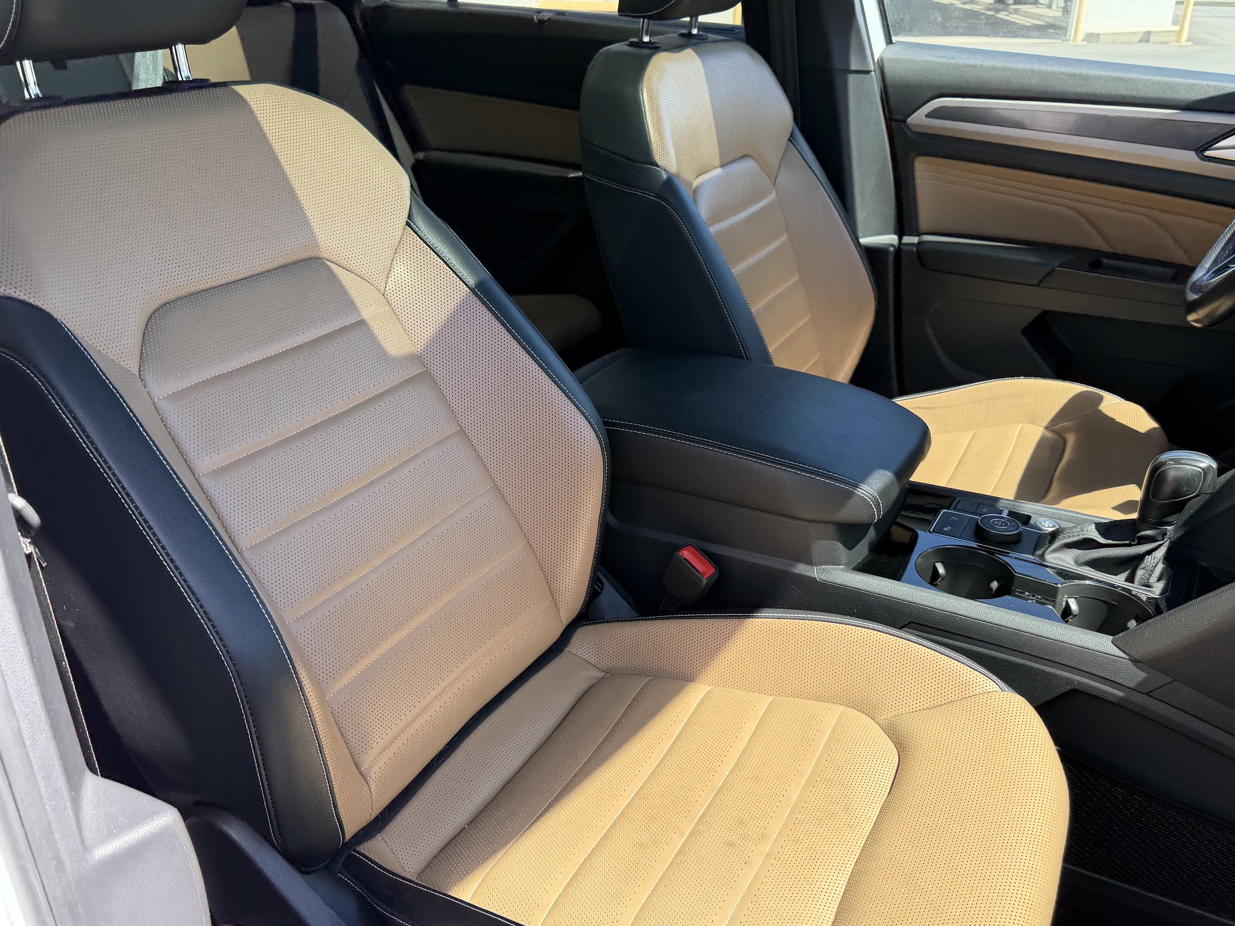Used 2020 Volkswagen Atlas Cross Sport SEL Premium R-Line AWD/4WD image 37