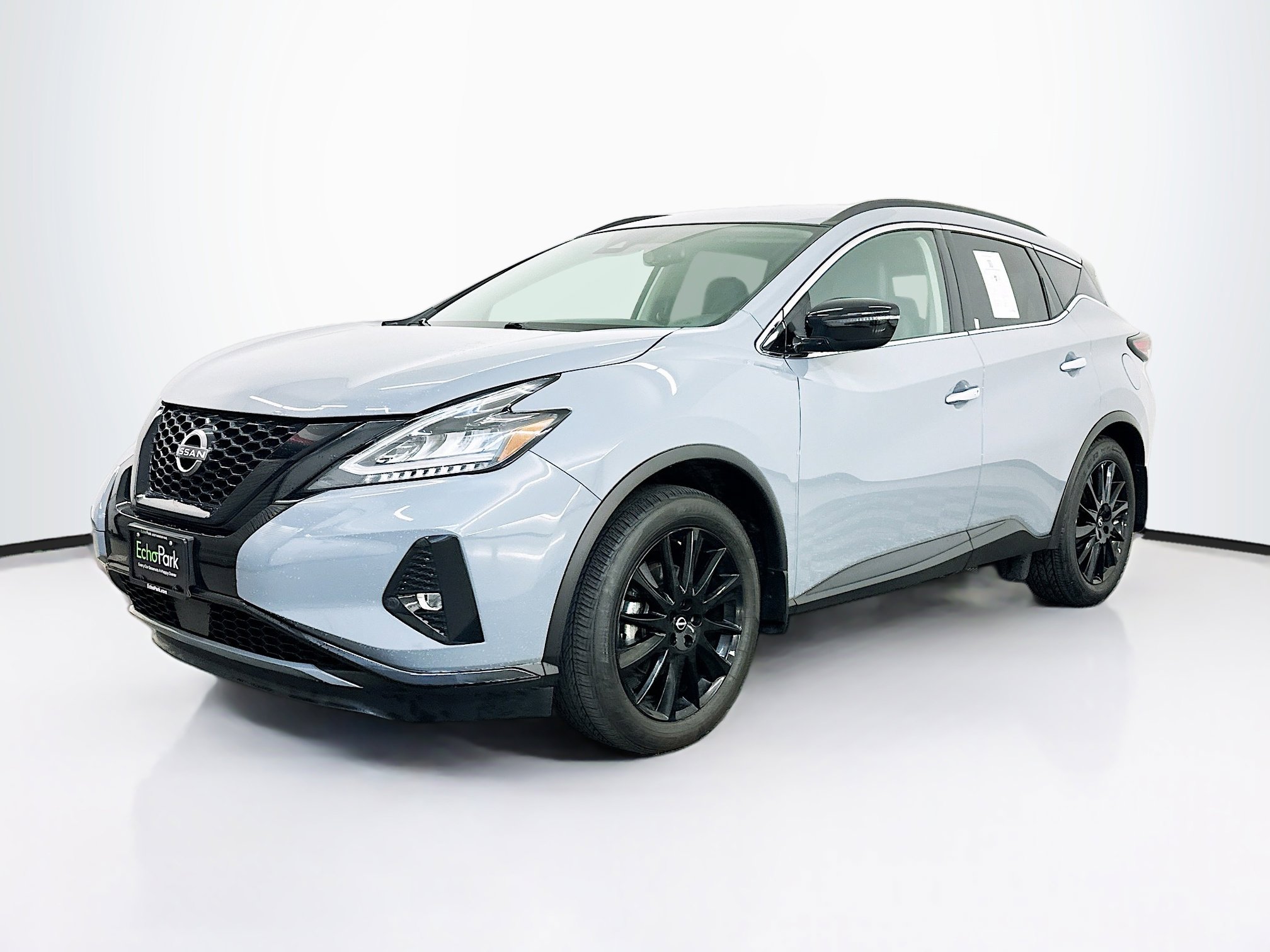 Used 2024 Nissan Murano SV w/ SV Midnight Edition Package image 3