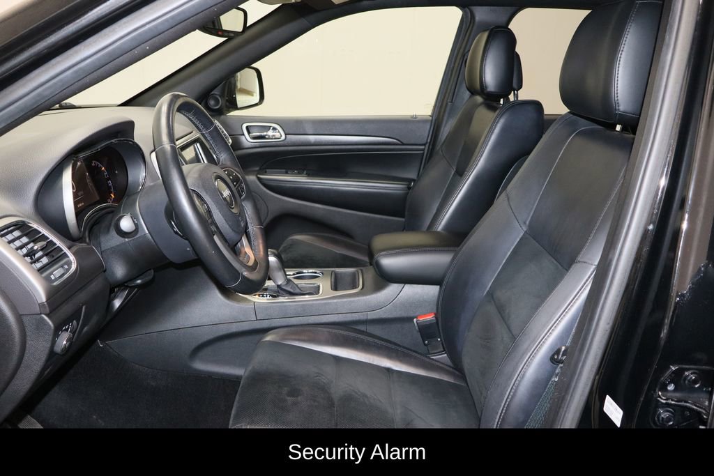 Used 2018 Jeep Grand Cherokee Altitude image 16