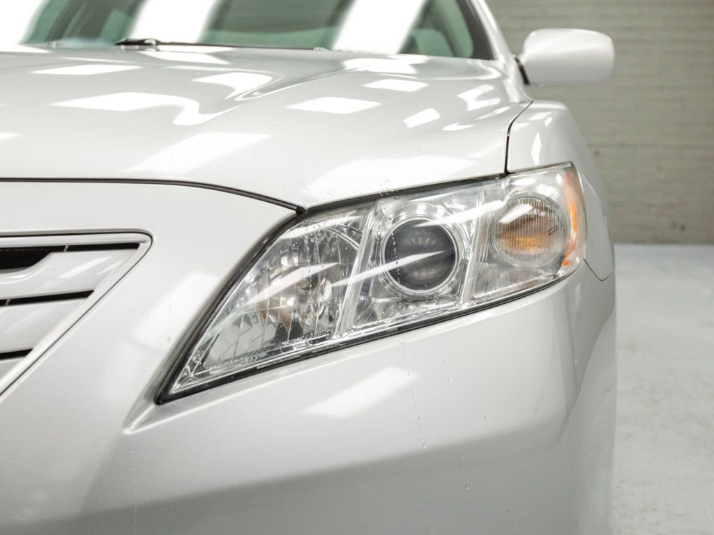 Used 2008 Toyota Camry LE image 11