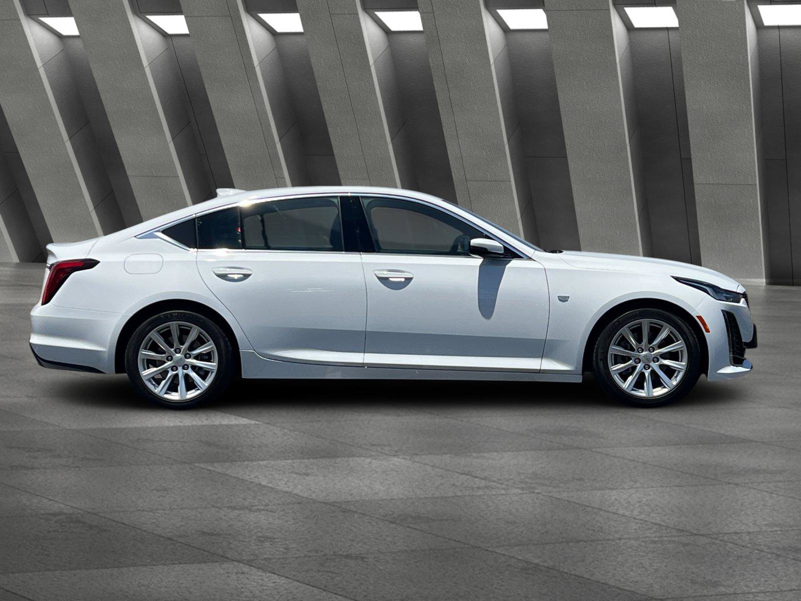 Certified 2022 Cadillac CT5 Luxury RWD image 3