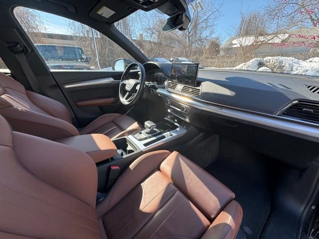 Used 2025 Audi Q5 2.0T Premium image 31