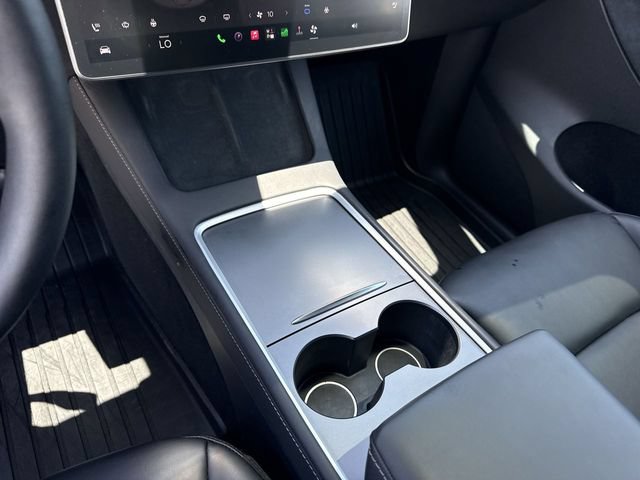 Used 2025 Tesla Model Y Long Range RWD image 21