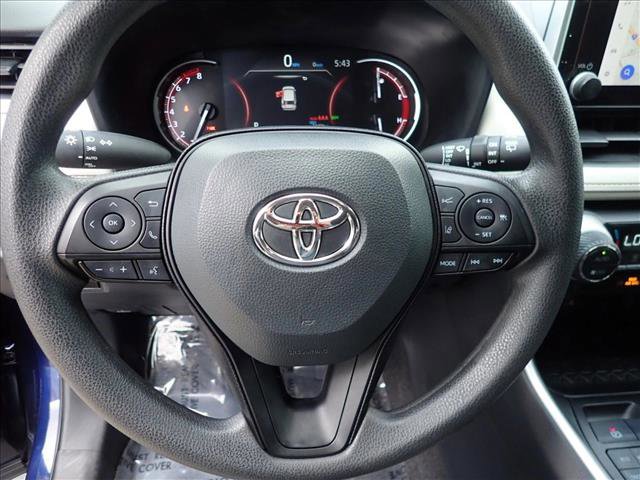 Used 2023 Toyota RAV4 XLE AWD/4WD image 13