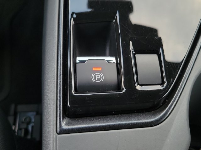 Certified 2024 Subaru Crosstrek 2.5i Wilderness AWD/4WD image 30