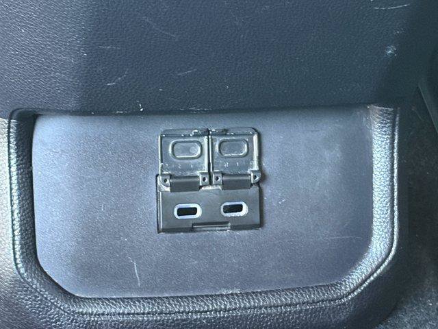 Used 2023 Toyota Highlander XLE FWD image 16