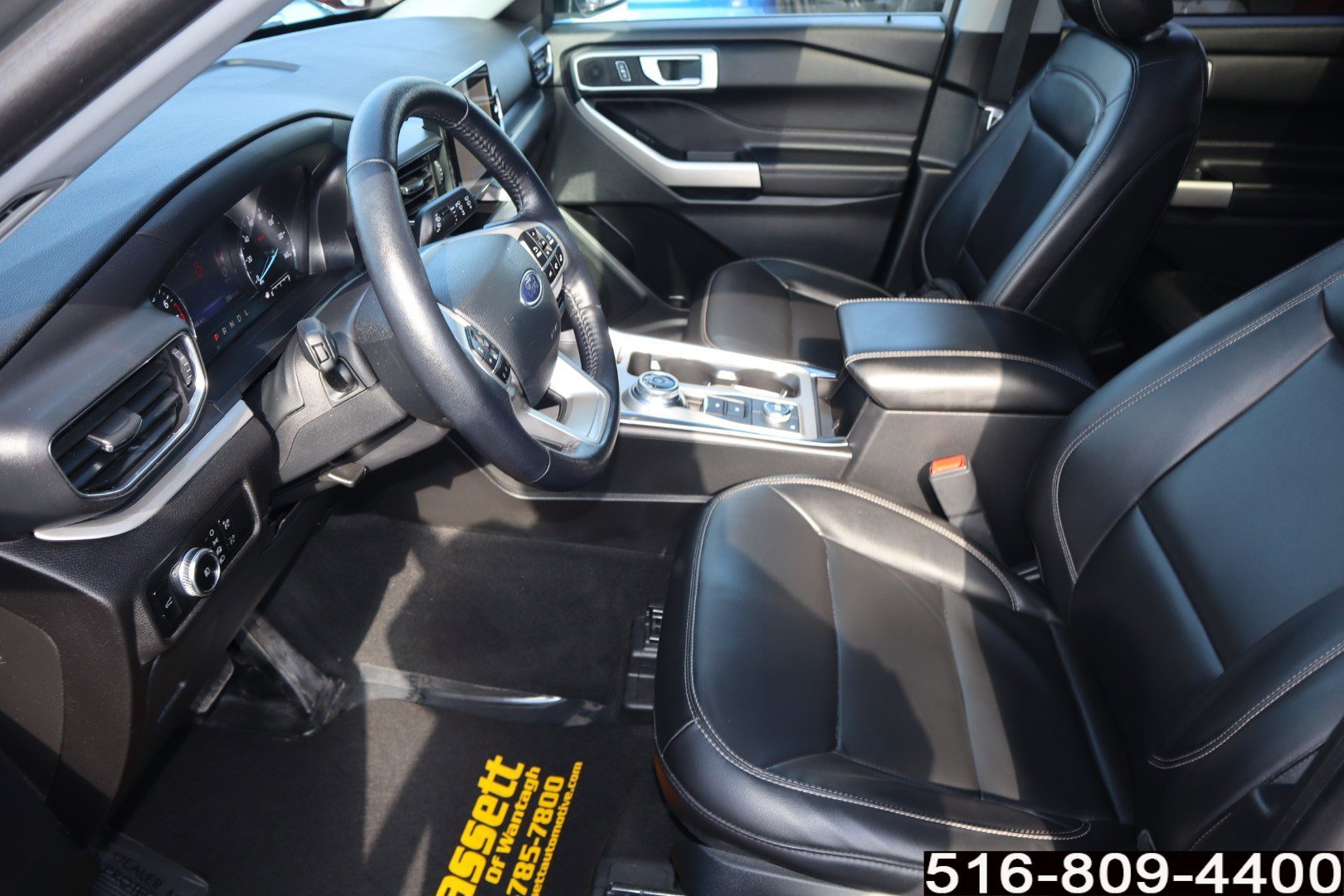 Used 2022 Ford Explorer XLT w/ Equipment Group 202A image 14