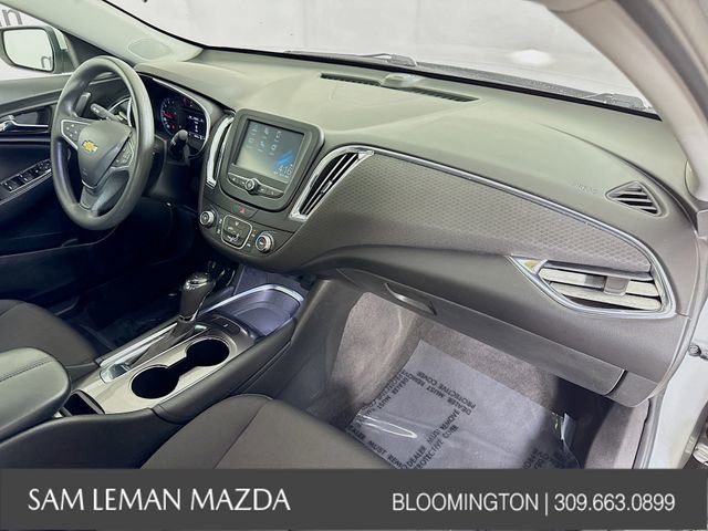 Used 2018 Chevrolet Malibu LT image 27