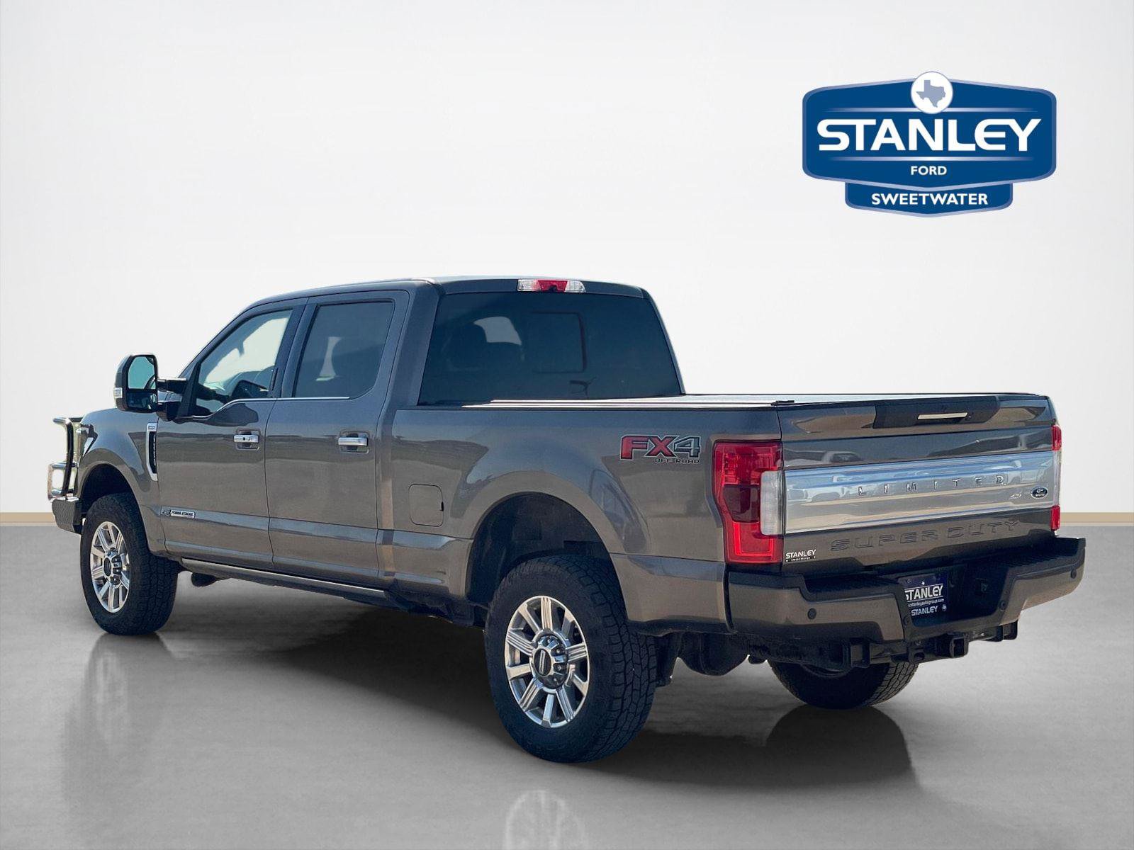 Used 2019 Ford F250 Limited w/ FX4 Off-Road Package AWD/4WD image 5