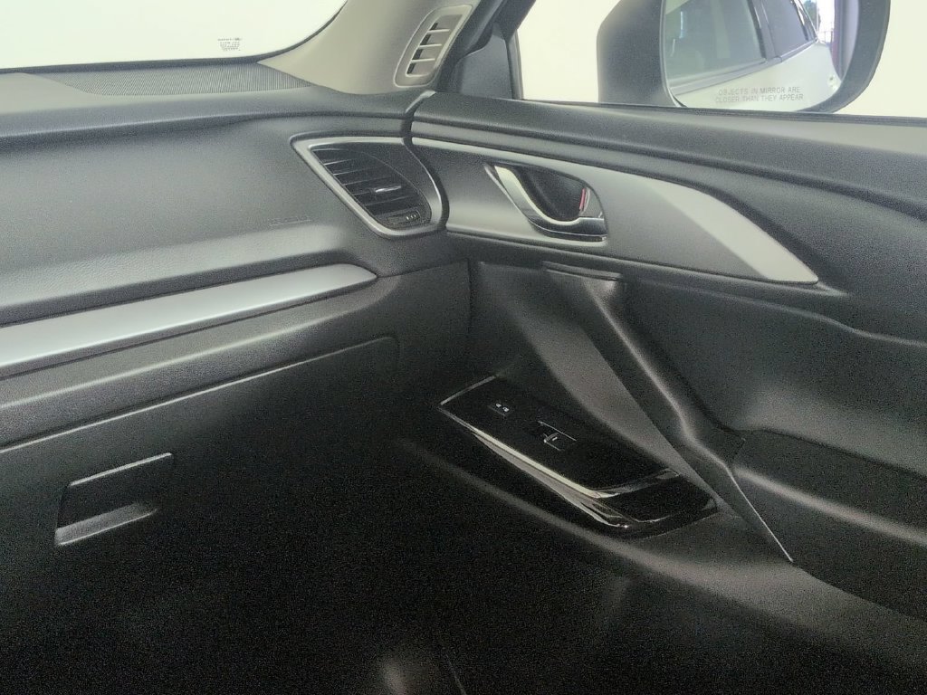 Used 2020 MAZDA CX-9 Touring FWD image 23