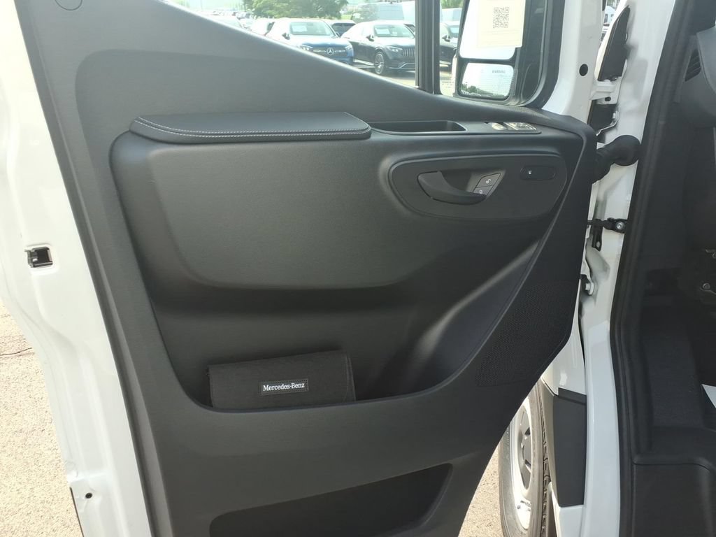 New 2026 Mercedes-Benz Sprinter 2500 image 11