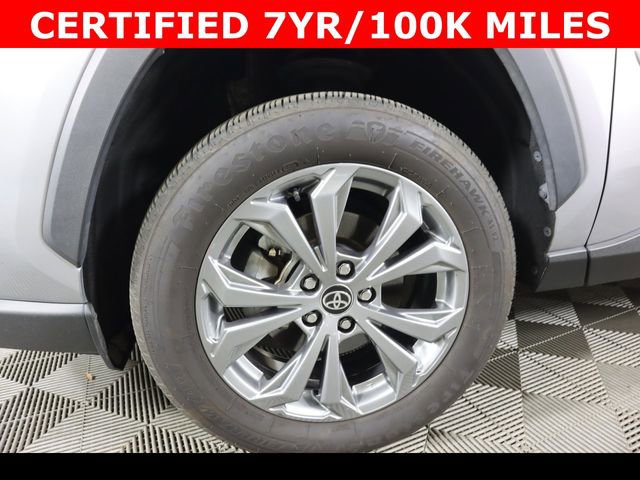 Used 2022 Toyota RAV4 XLE Premium image 24