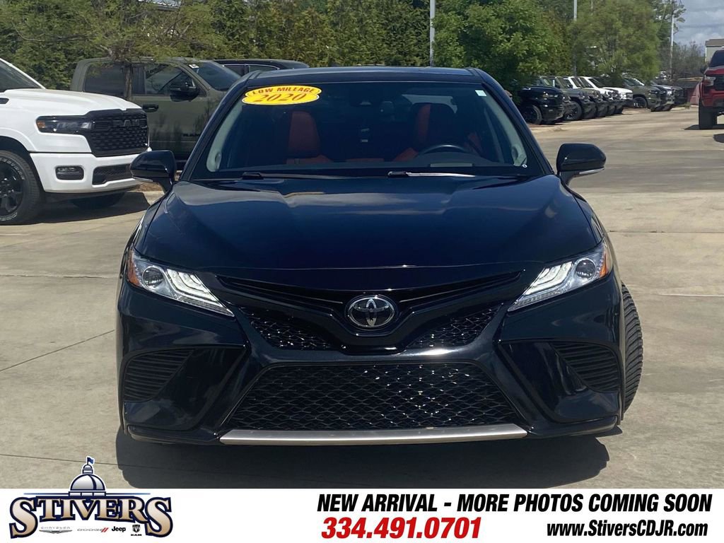 Used 2020 Toyota Camry XSE image 2