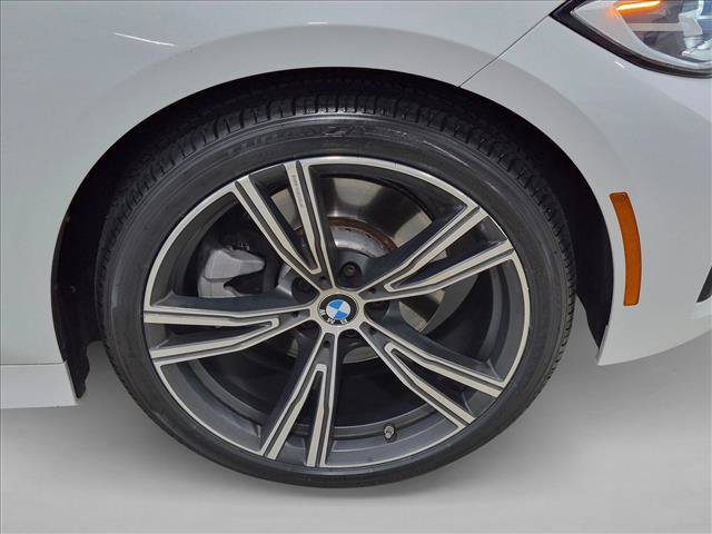 Used 2022 BMW 330i Sedan w/ Driving Assistance Package RWD image 25