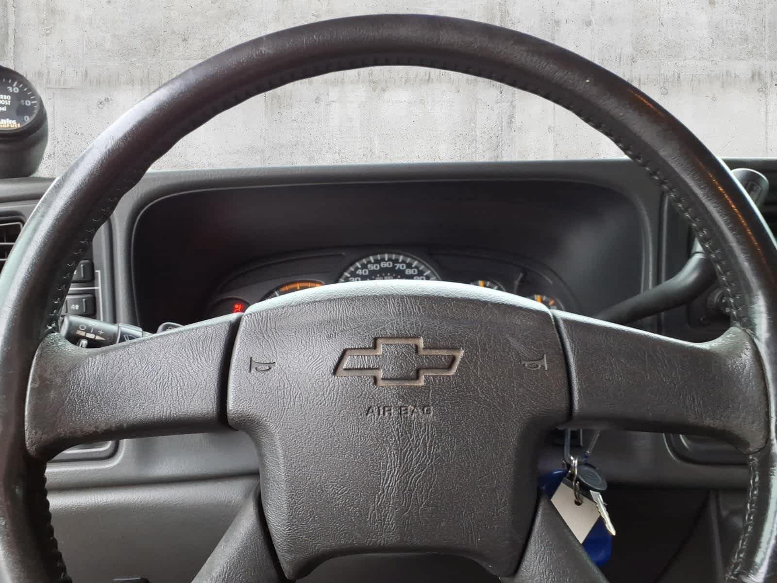 Used 2003 Chevrolet Silverado 3500 LS AWD/4WD image 18