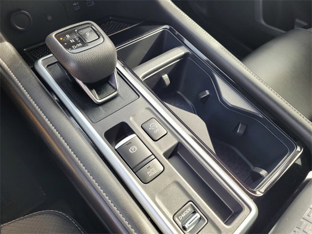 New 2025 Nissan Pathfinder SL w/ SL Premium Package image 10