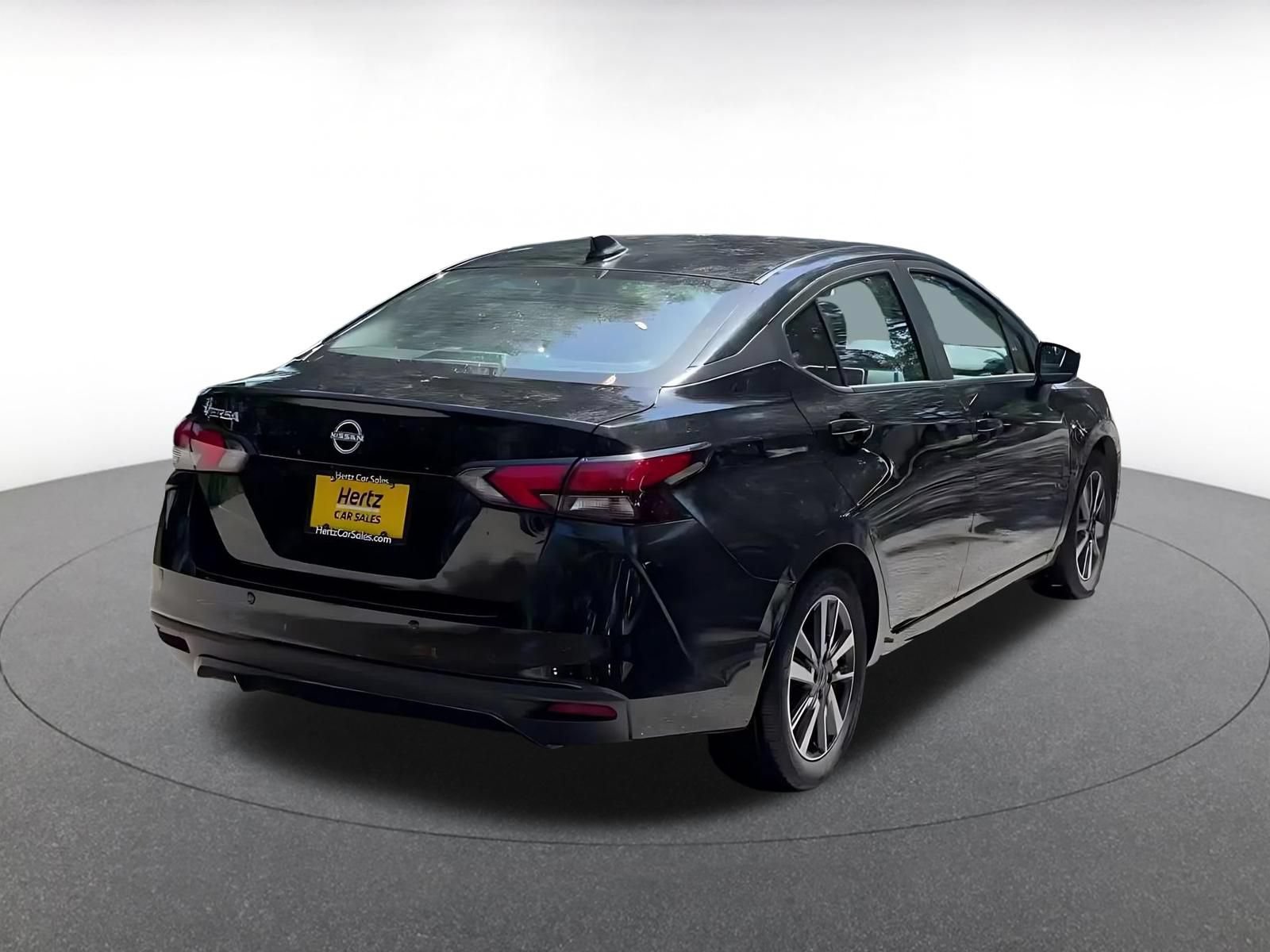 Used 2025 Nissan Versa SV FWD image 13