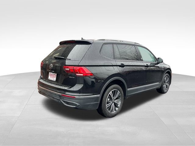 Used 2024 Volkswagen Tiguan Wolfsburg Edition image 5