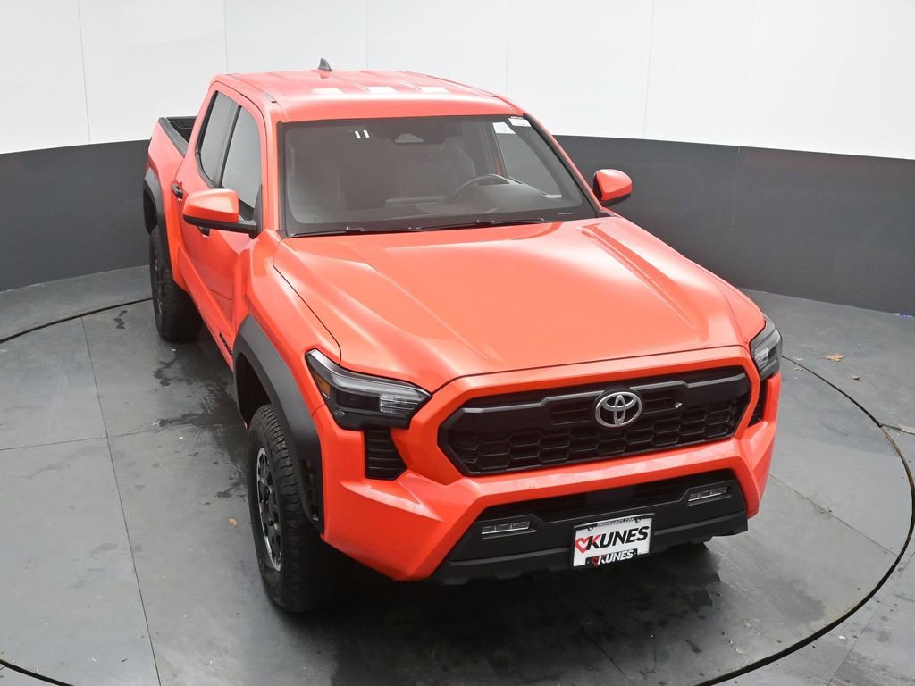 Used 2024 Toyota Tacoma TRD Off-Road AWD/4WD image 35