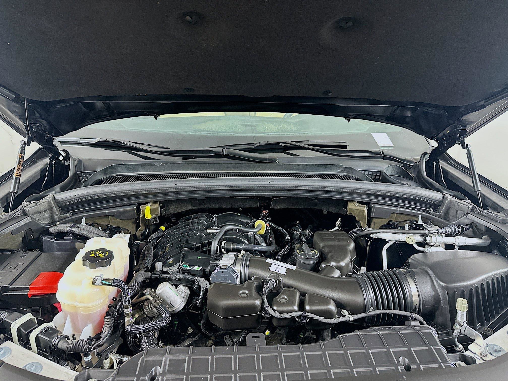 Used 2023 Jeep Grand Cherokee Limited w/ Luxury Tech Group II image 35