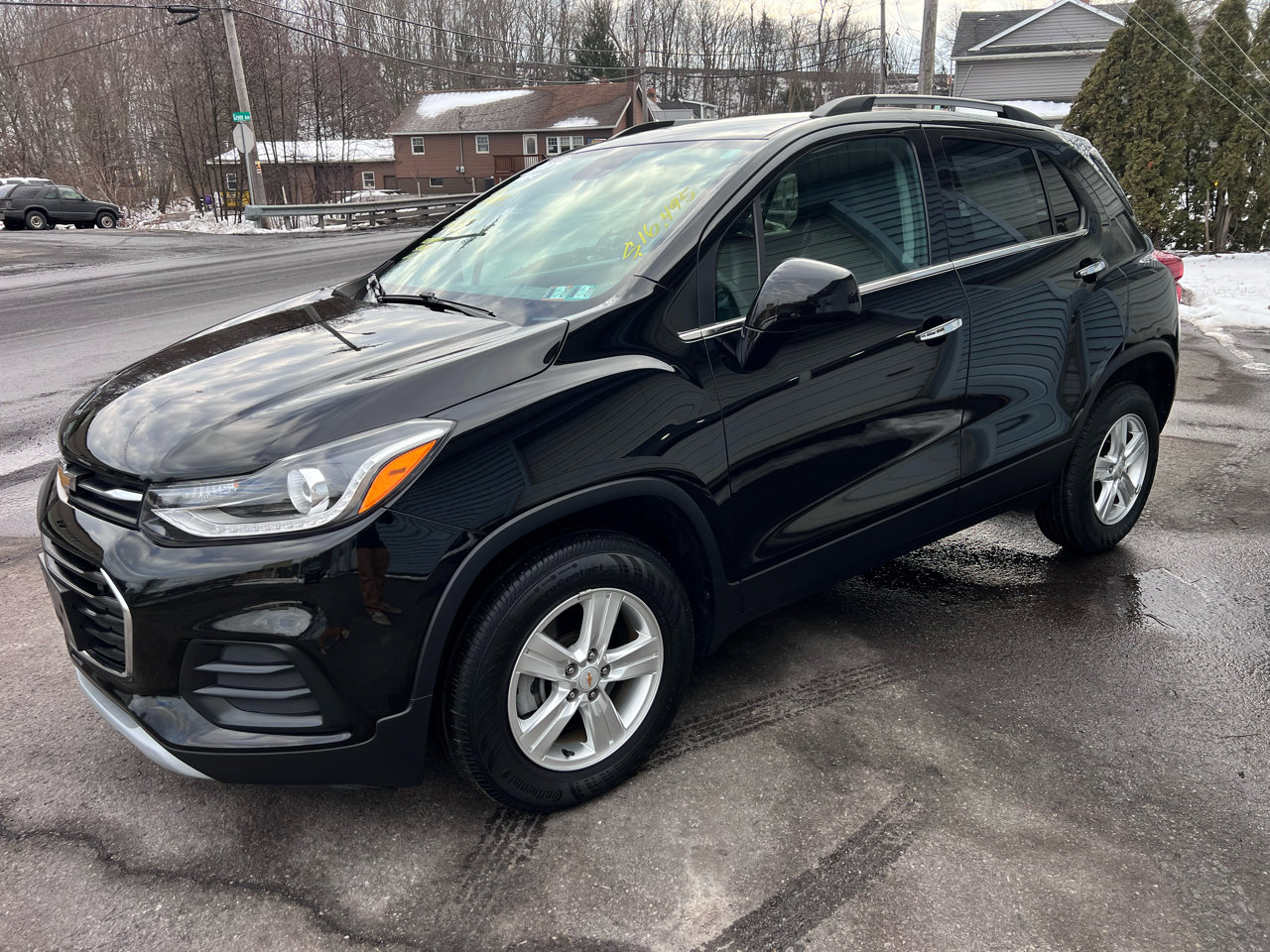Used 2019 Chevrolet Trax LT w/ LT Convenience Package image 3