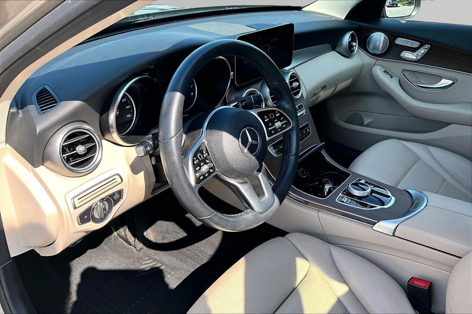 Used 2020 Mercedes-Benz C 300 4MATIC Sedan image 17