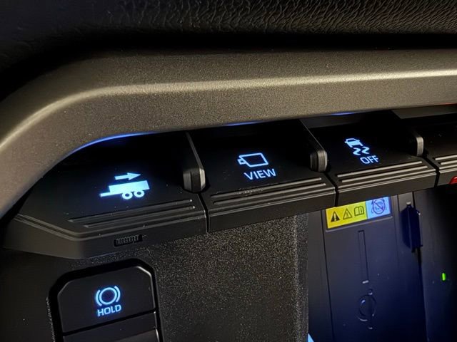 Used 2023 Toyota Tundra Limited image 31