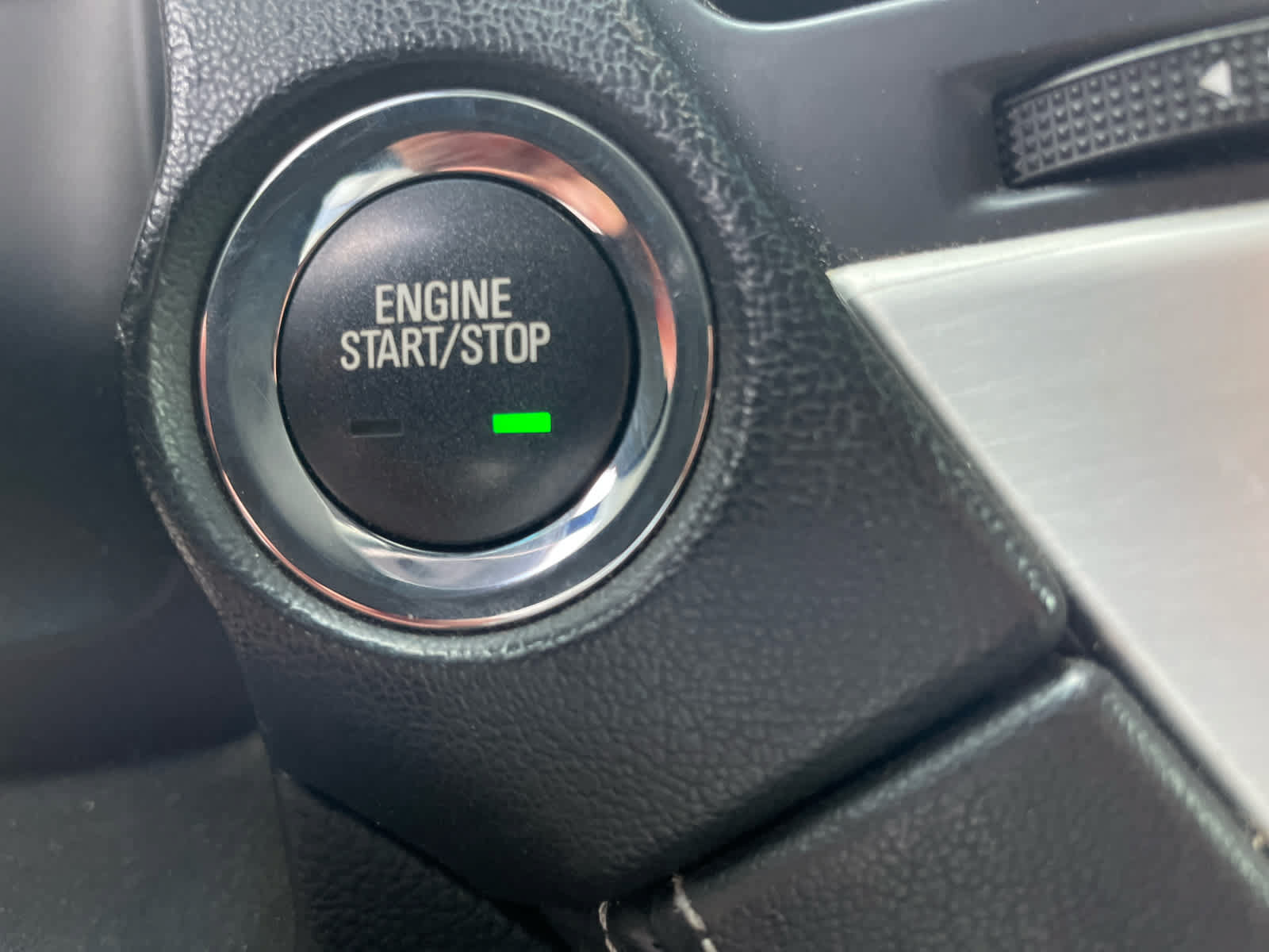 Used 2018 GMC Yukon SLT AWD/4WD image 24