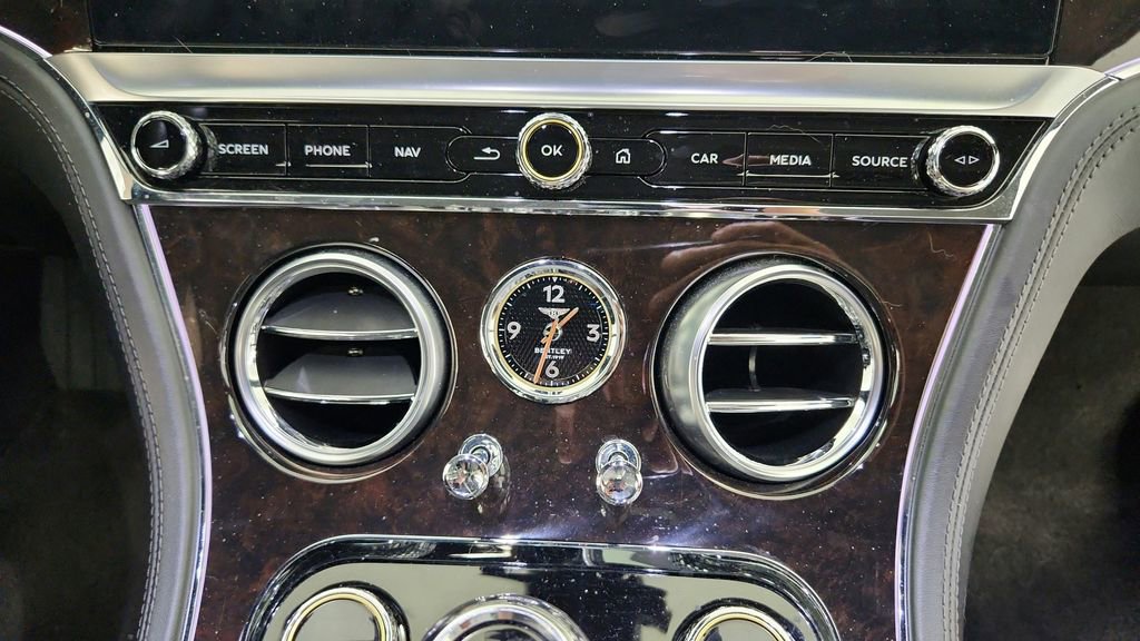 Used 2020 Bentley Continental GT image 30