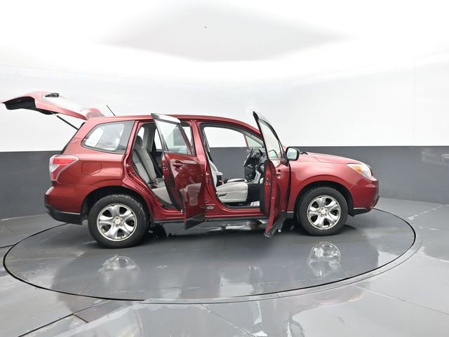 Used 2015 Subaru Forester 2.5i AWD/4WD image 28