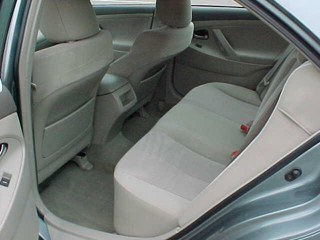 Used 2011 Toyota Camry LE w/ LE Extra-Value Pkg image 12