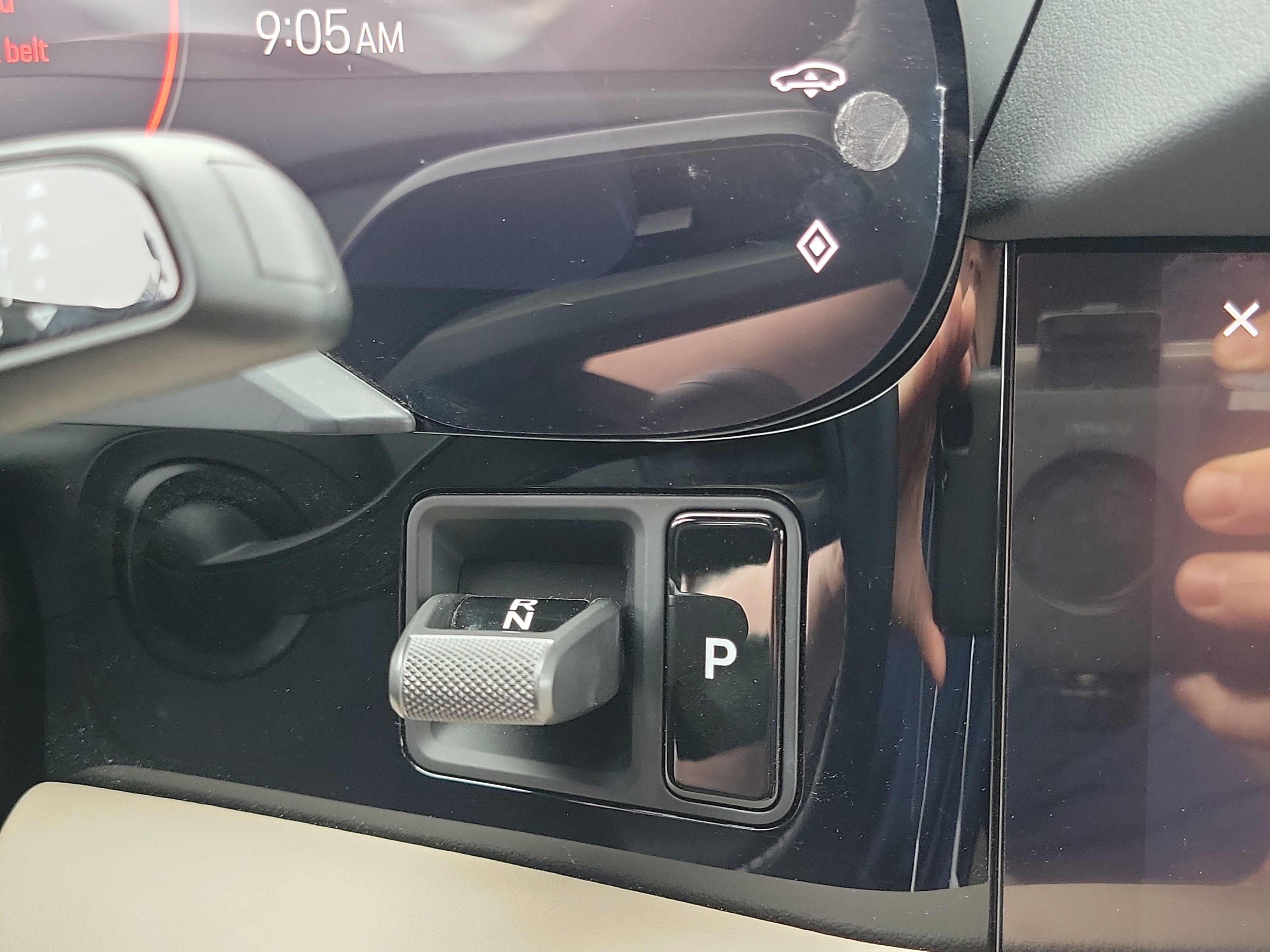 Used 2025 Porsche Taycan image 20