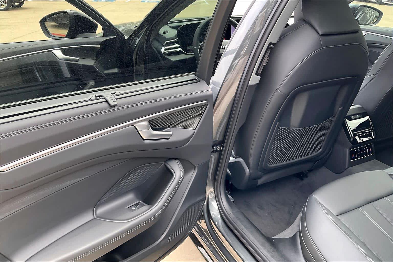 New 2026 Audi A6 Premium Plus AWD/4WD image 18