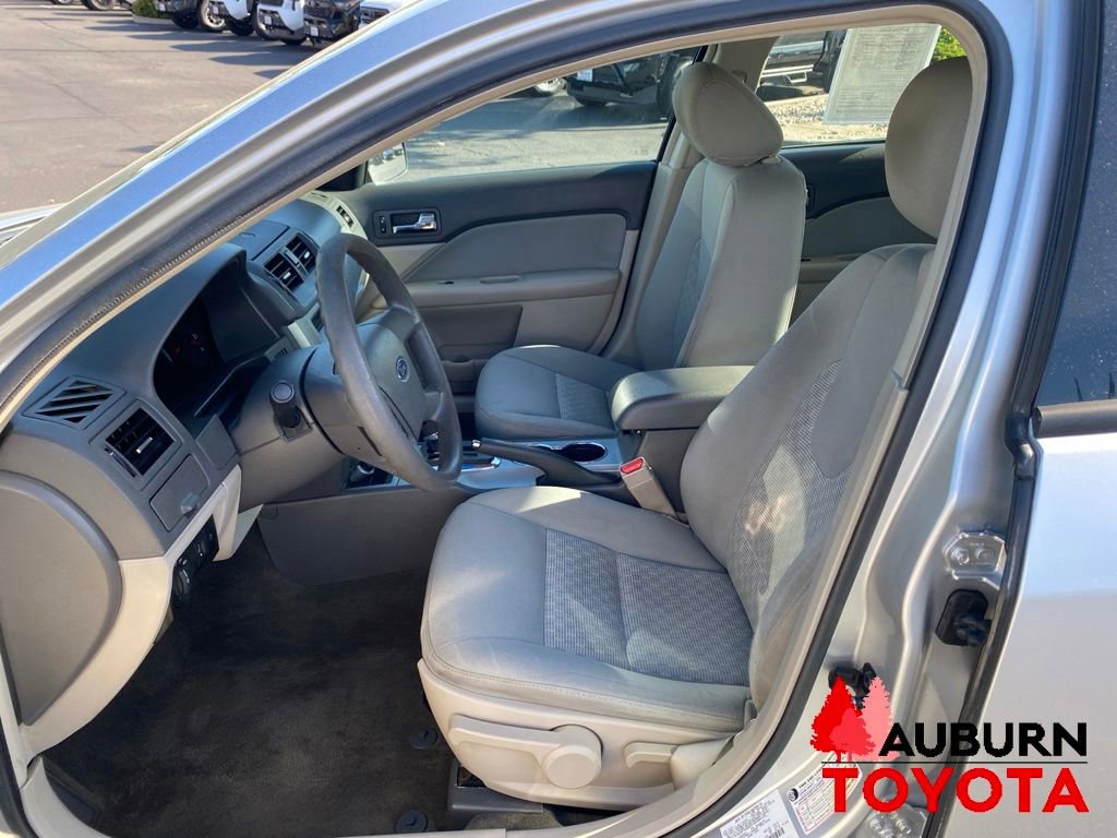 Used 2012 Ford Fusion S FWD image 18