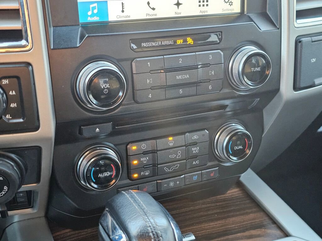 Used 2016 Ford F150 Lariat w/ Equipment Group 502A Luxury image 26