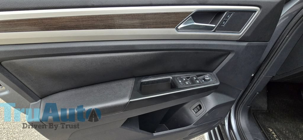 Used 2019 Volkswagen Atlas SE FWD image 20