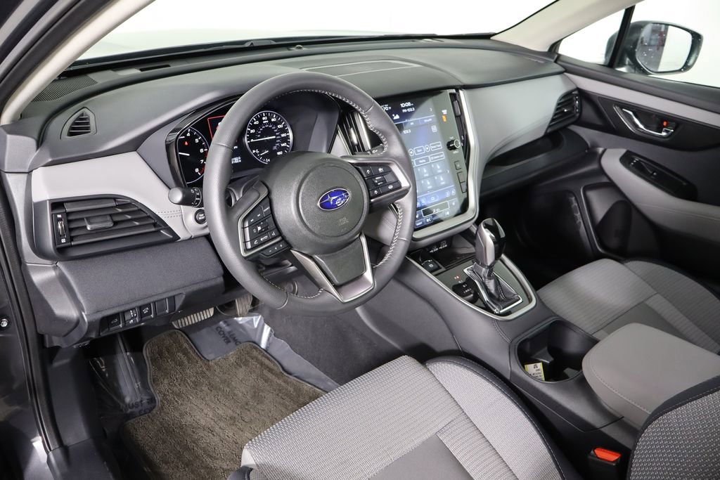 Used 2025 Subaru Outback Premium AWD/4WD image 27