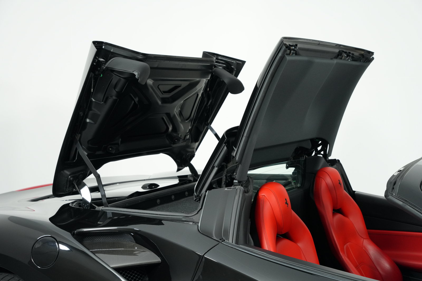 Certified 2017 Ferrari 488 Spider RWD image 19