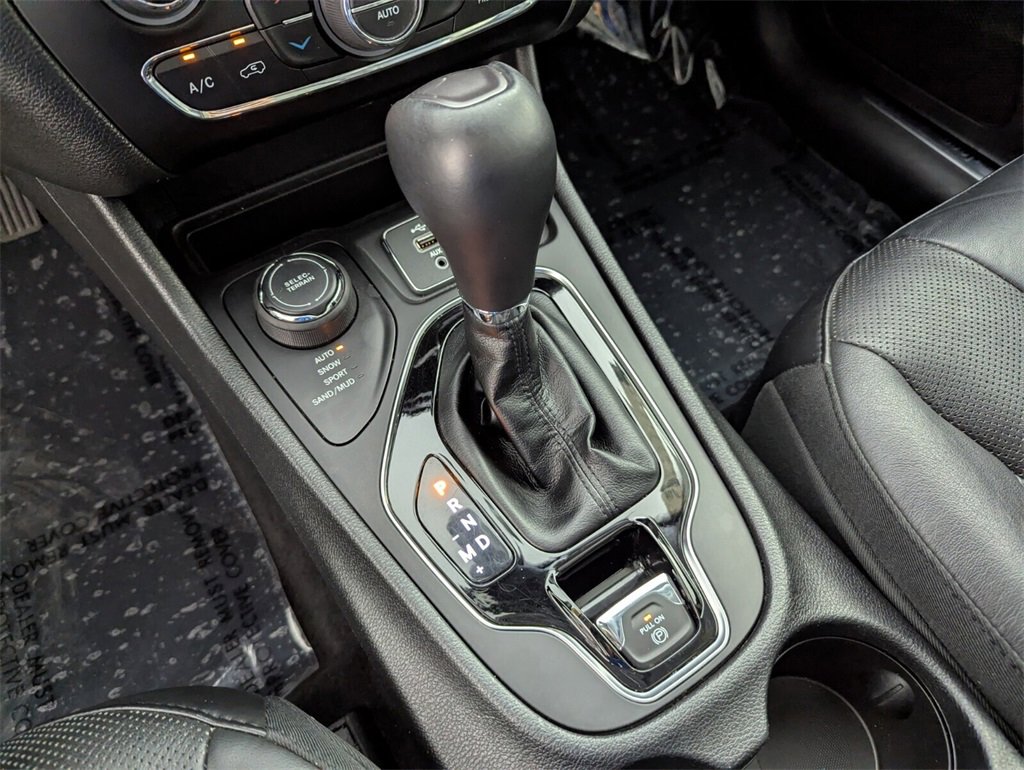 Certified 2020 Jeep Cherokee Limited image 29