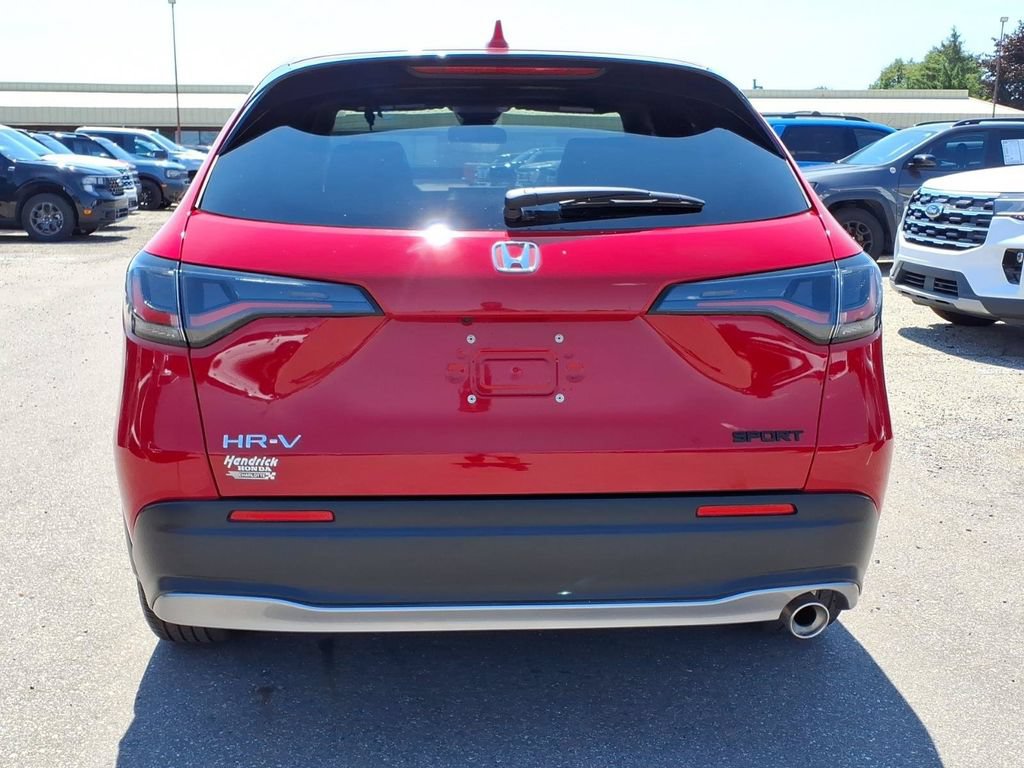 Used 2025 Honda HR-V Sport image 5