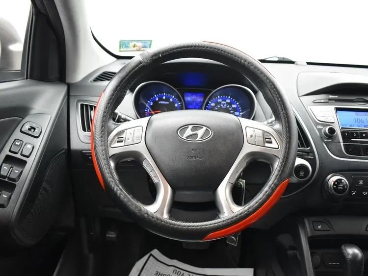Used 2011 Hyundai Tucson GLS image 20