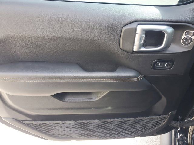 Used 2023 Jeep Gladiator Overland image 17