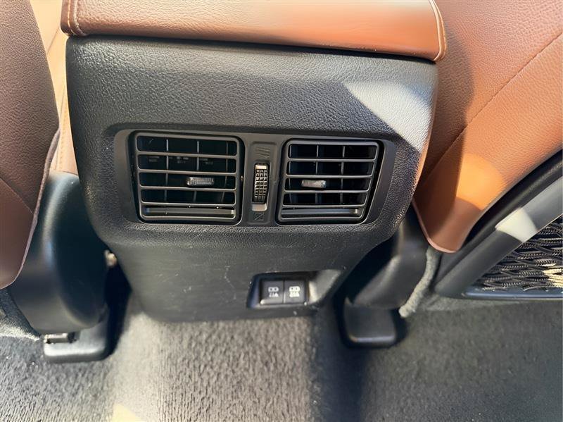 Used 2021 Toyota 4Runner Limited AWD/4WD image 24