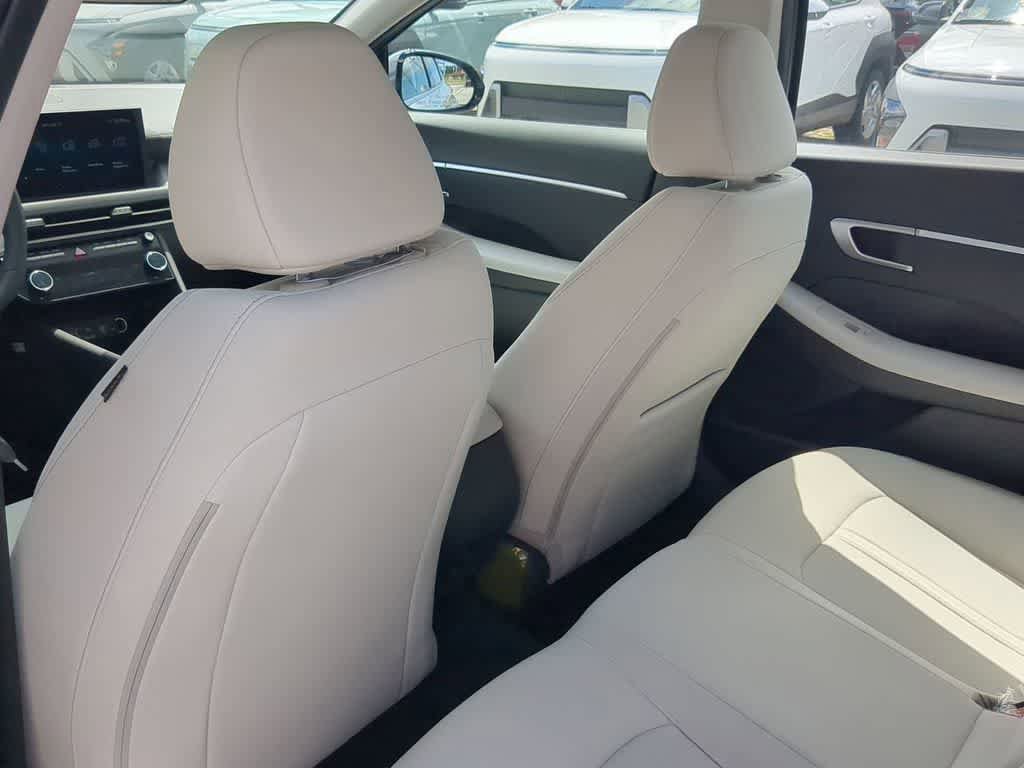 New 2026 Hyundai Sonata SEL FWD image 19