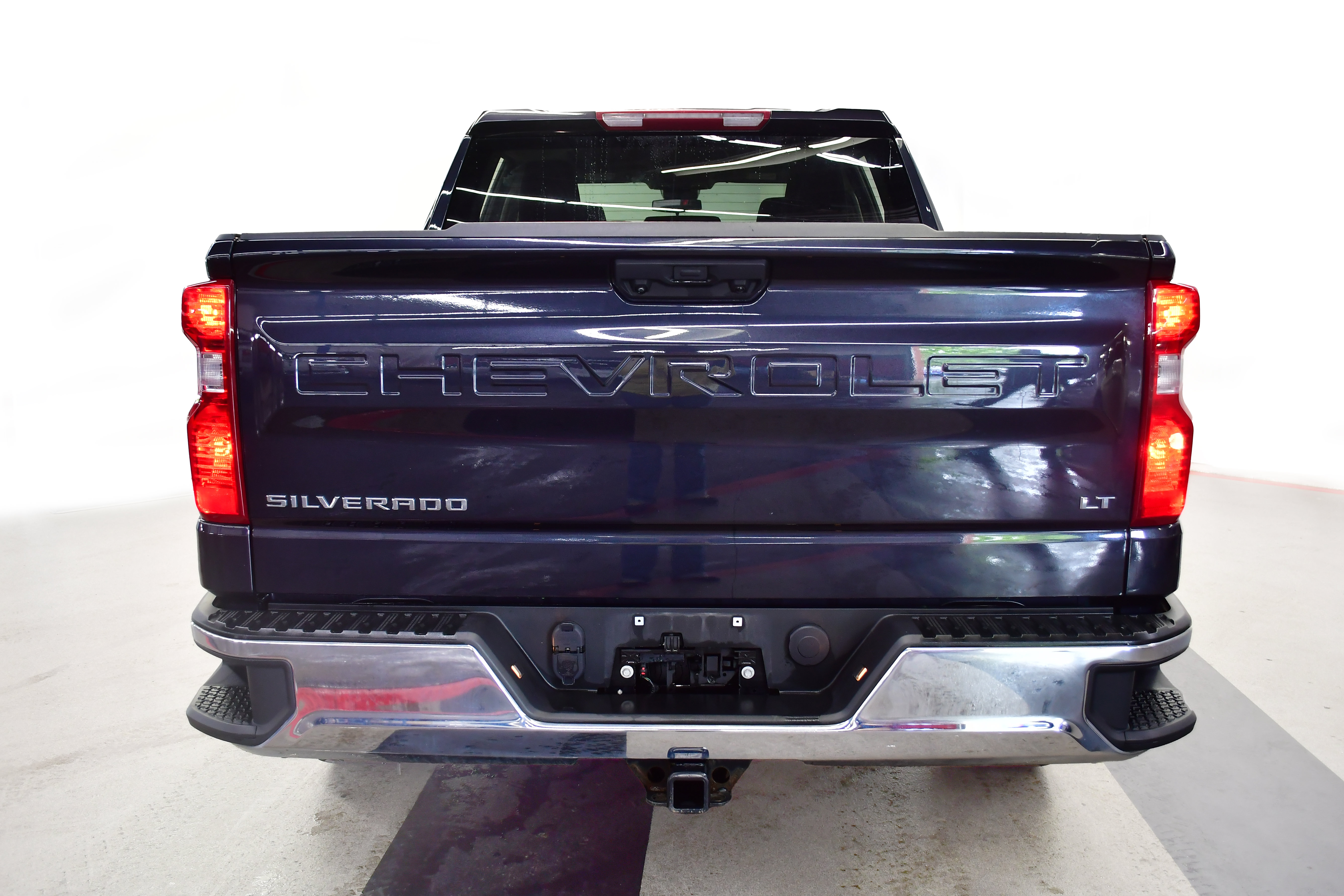 Used 2022 Chevrolet Silverado 1500 LT AWD/4WD image 6